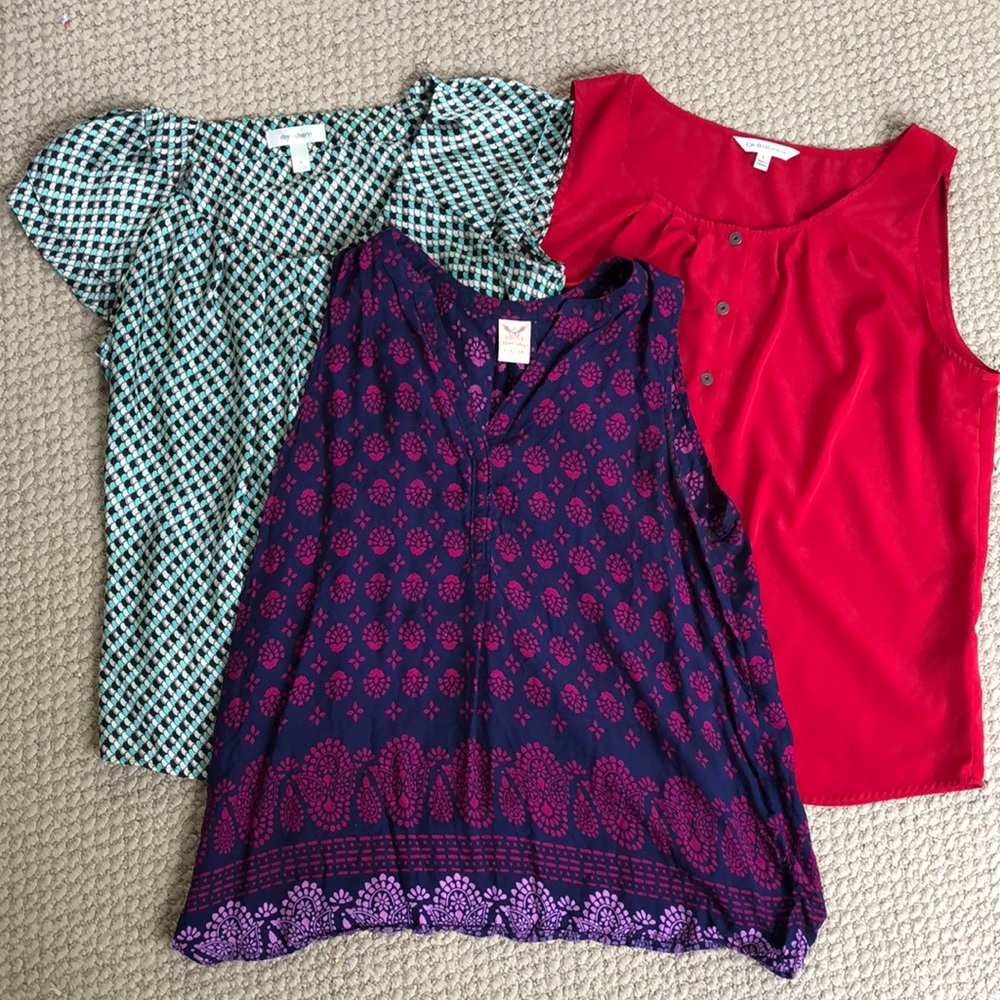 Bundle of 3 tops; lightweight and perfect